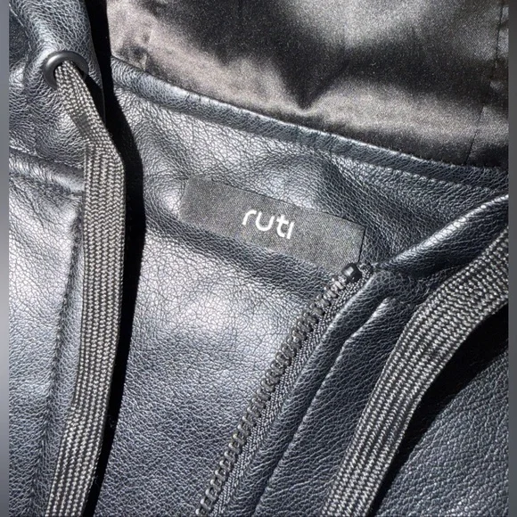 $349 RUTI Black Vegan Leather Hooded Jacket, Size 6 - Picture 7 of 8